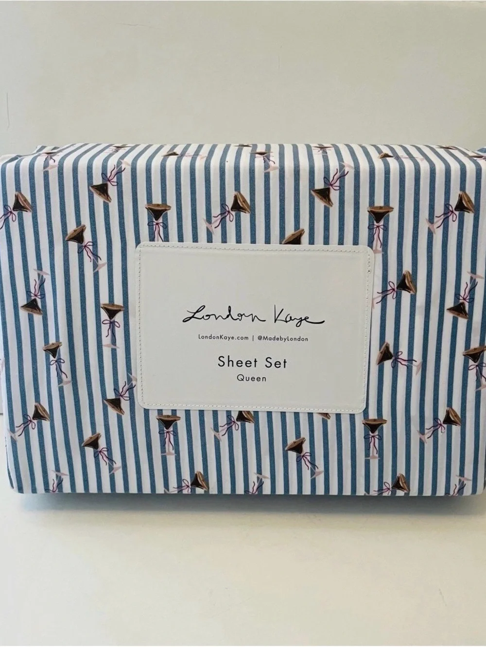 London Kaye Queen Size Sheet Set Mini Stripe Cafe Espresso Martini Glasses Bows
